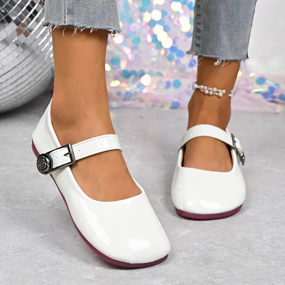 33f760ead3fc43b39e52d77828ac29a7-Max